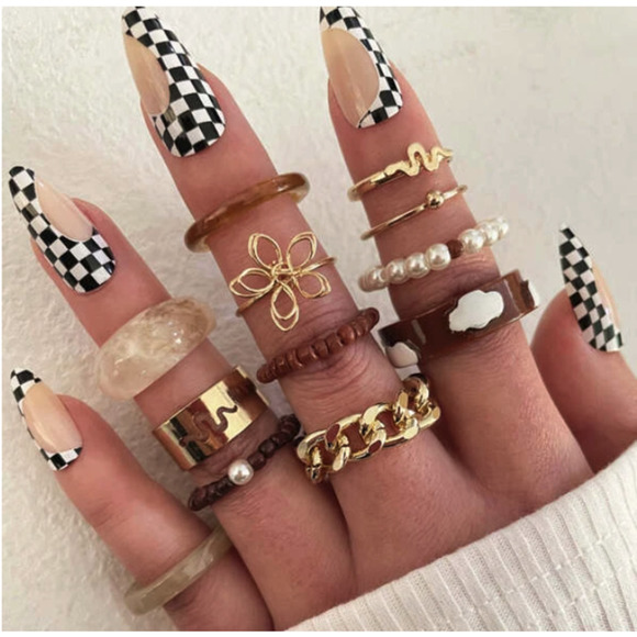 Nobrand Jewelry - 12 Piece Floral and Pearl Ring Set